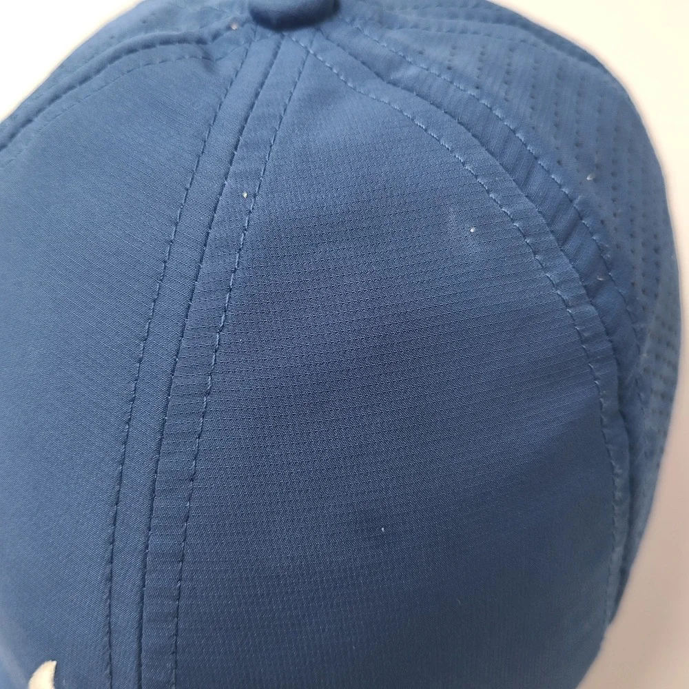 Nike Hat Adjustable Blue White Nike Golf Perforated Mesh Swoosh Logo Casual Men